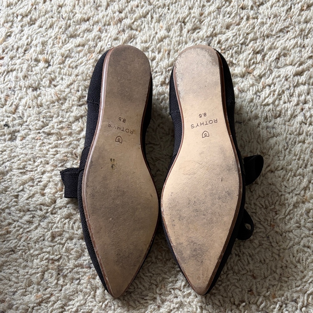Rothy's Black Pointed Bow Flats retired 8.5 - Picture 4 of 5